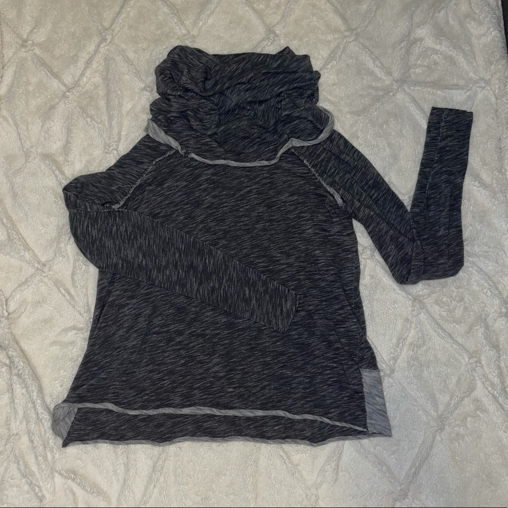 Free people long sleeve pullover